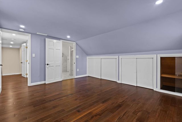 7 Darrow St, Worcester, MA 01606
