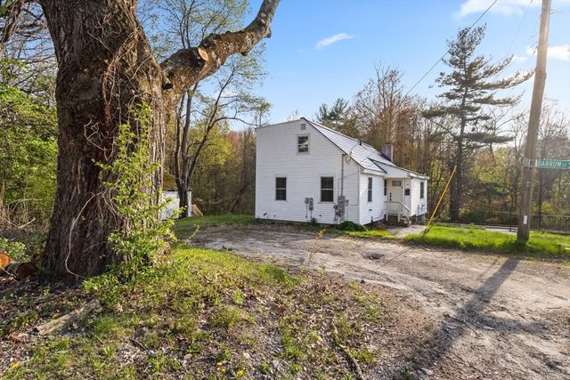 7 Darrow St, Worcester, MA 01606