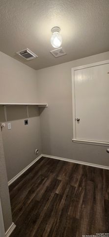 8022 Braes, San Antonio, TX 78254