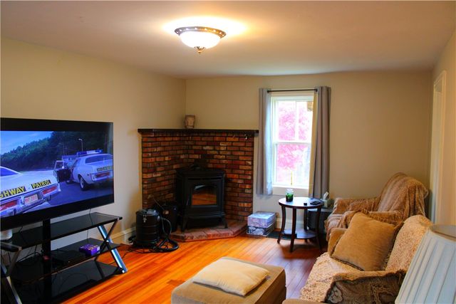 67 Dexter Road, Scituate, RI 02857