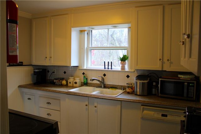 67 Dexter Road, Scituate, RI 02857