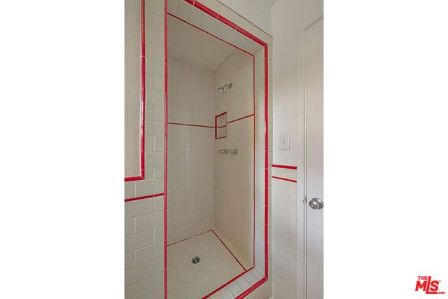 3815 Franklin Avenue, Los Angeles, CA 90027