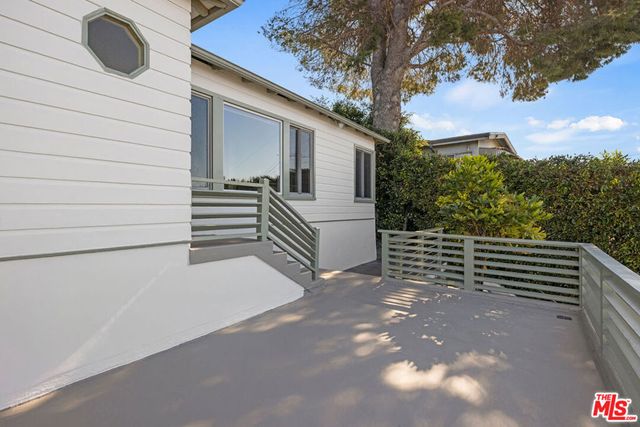 3815 Franklin Avenue, Los Angeles, CA 90027