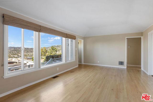 3815 Franklin Avenue, Los Angeles, CA 90027