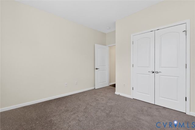 12130 Blossom Point Rd, Chester, VA 23831