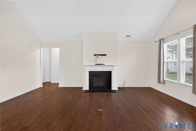 12130 Blossom Point Rd, Chester, VA 23831