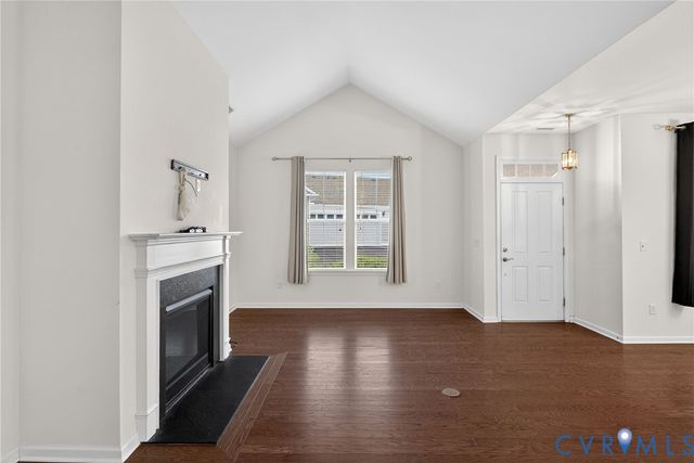 12130 Blossom Point Rd, Chester, VA 23831