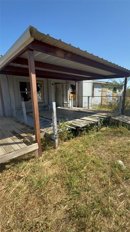 9800 2nd Street, Joshua, TX 76058