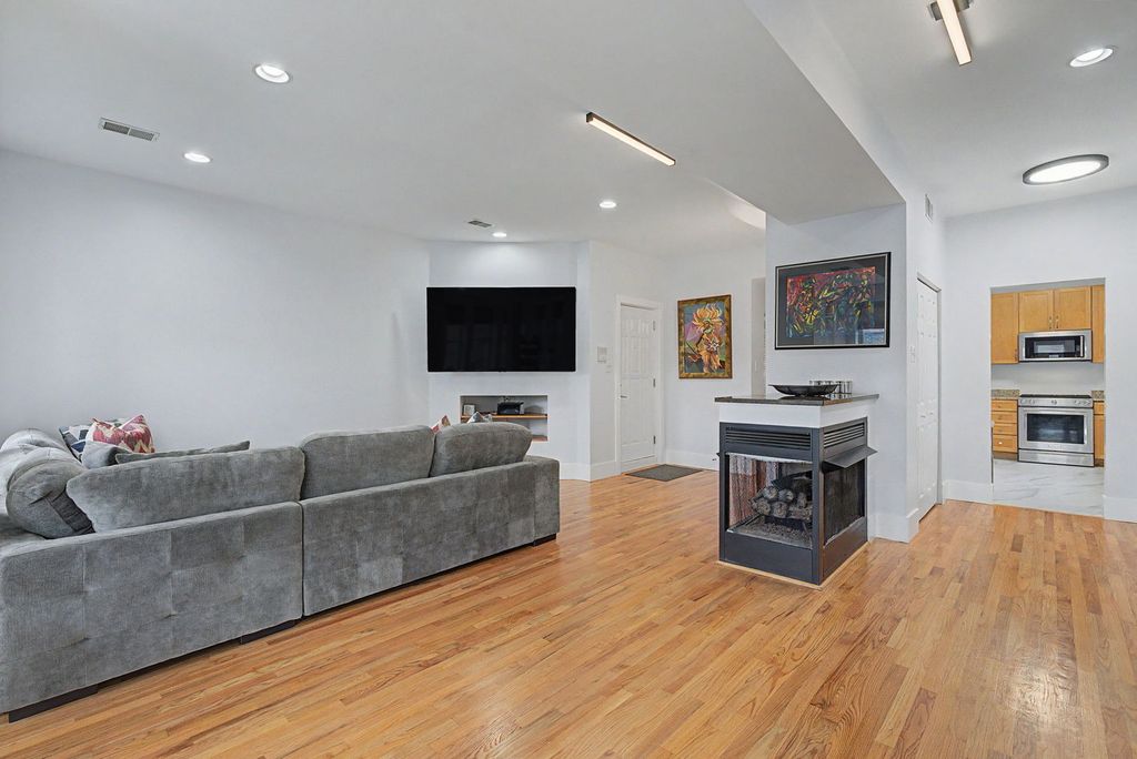 4716 S Ingleside Avenue 2N, Chicago, IL 60615 — photo 3