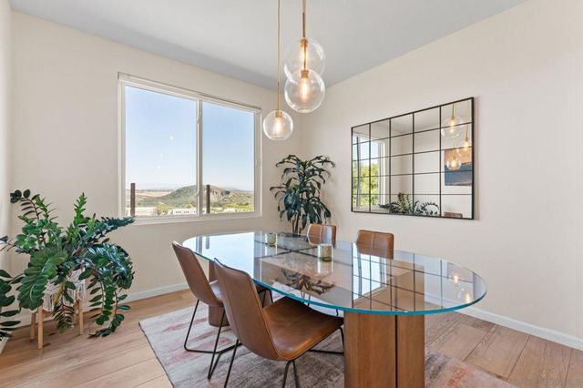 3722 Sandpoint, Carlsbad, CA 92010