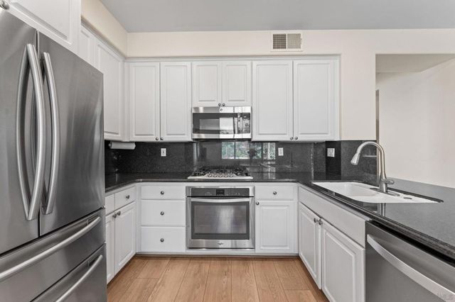 3722 Sandpoint, Carlsbad, CA 92010