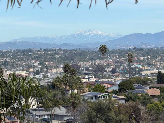 3722 Sandpoint, Carlsbad, CA 92010