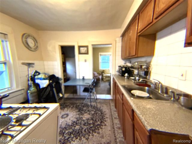 5510 Bingham Street, Dearborn, MI 48126