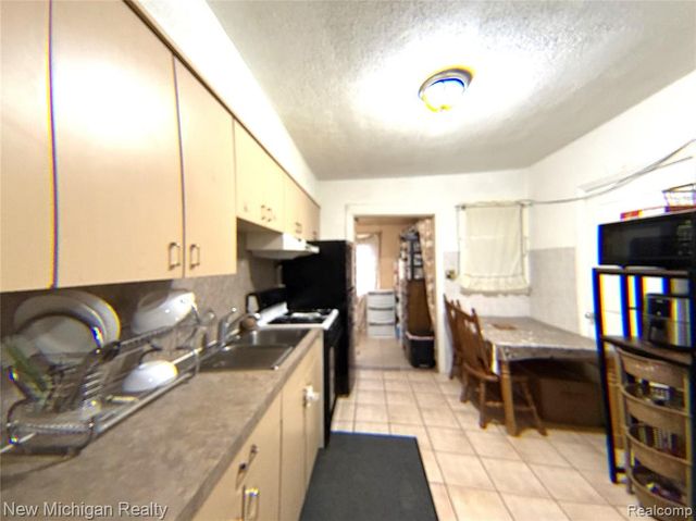 5510 Bingham Street, Dearborn, MI 48126