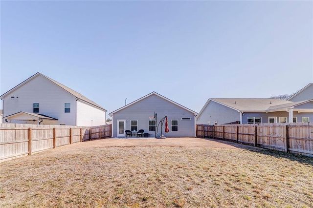 213 Sycamore Drive, Calhoun, GA 30701