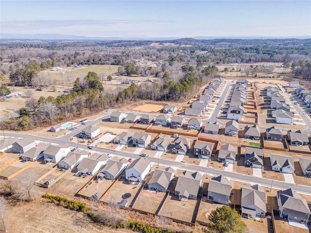 213 Sycamore Drive, Calhoun, GA 30701