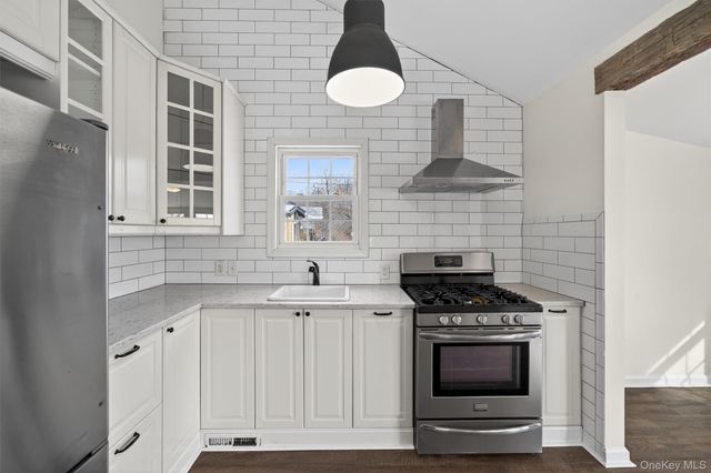 11 Blueberry Hill, Greenwood Lake, NY 10925