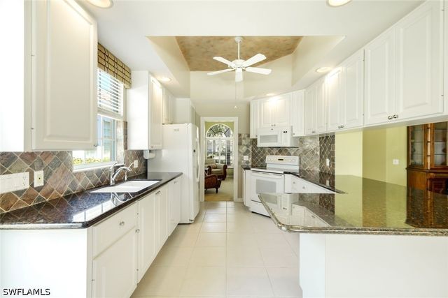 4655 Navassa LN, Naples, FL 34119