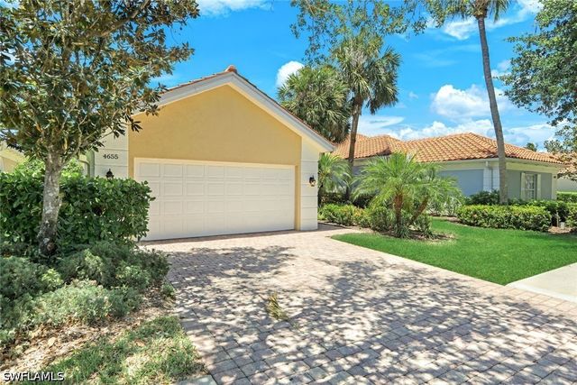 4655 Navassa LN, Naples, FL 34119