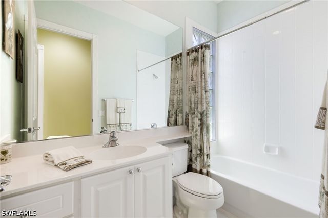 4655 Navassa LN, Naples, FL 34119