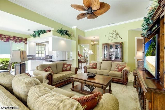 4655 Navassa LN, Naples, FL 34119