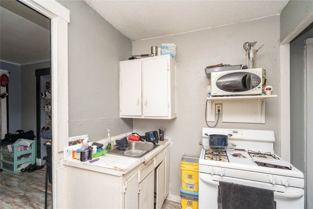 1825 7th Street, Des Moines, IA 50314