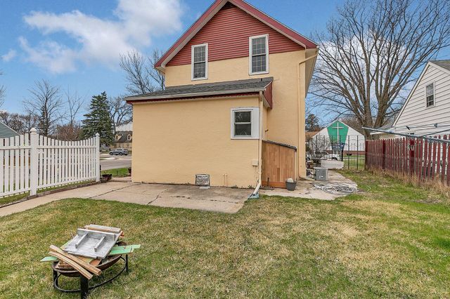 525 13th Street SW, Willmar, MN 56201