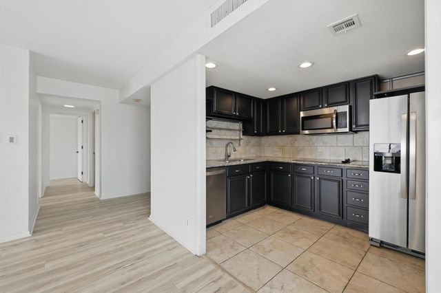 2016 Main Street 1502, Houston, TX 77002