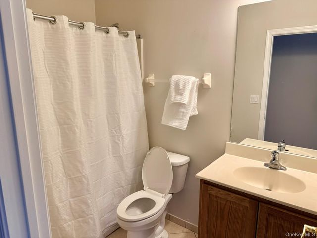 19 Sunflower Street, Middletown, NY 10940