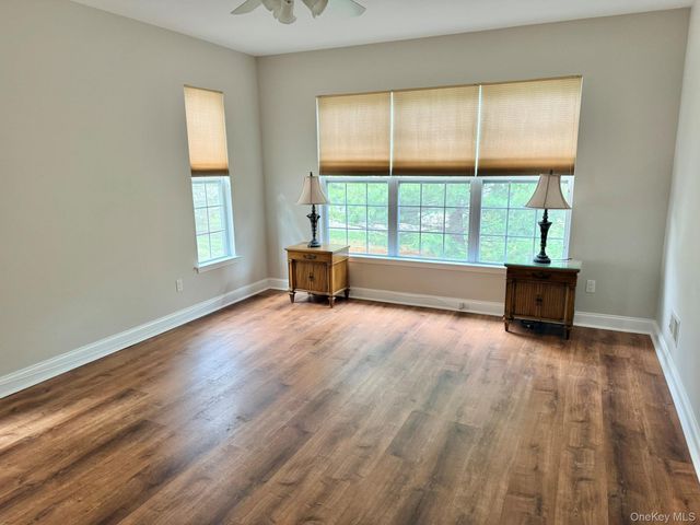 19 Sunflower Street, Middletown, NY 10940