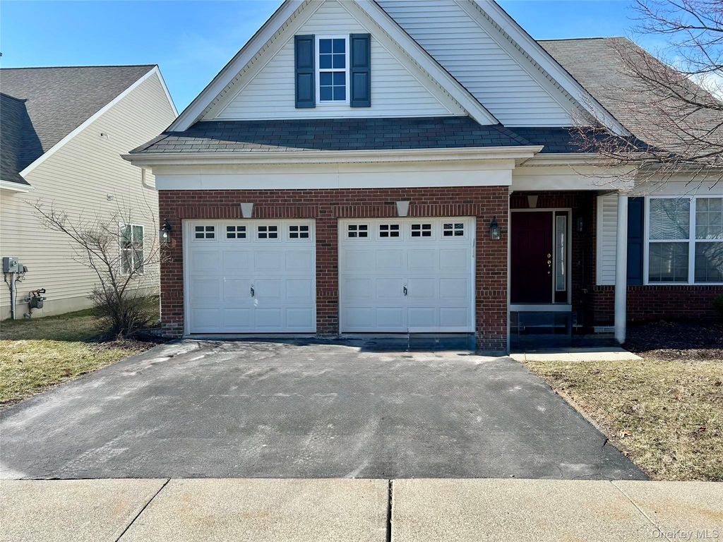 19 Sunflower Street, Middletown, NY 10940