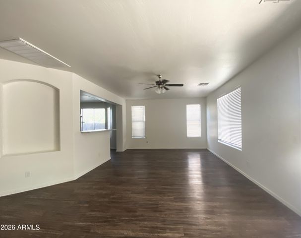 8552 W MALAPAI Drive, Peoria, AZ 85345