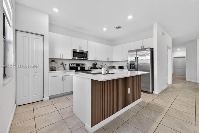 24713 SW 119th Place, Homestead, FL 33032