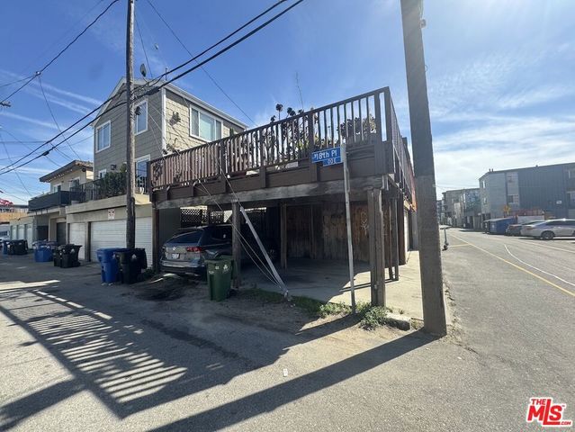 9 19th Avenue, Venice, CA 90291