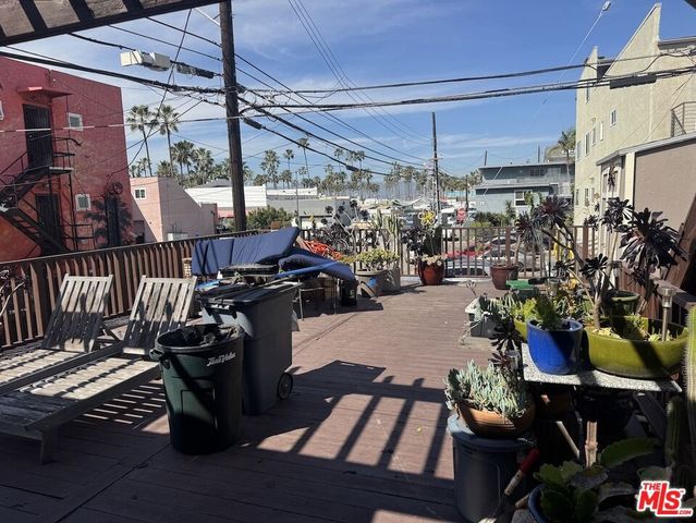 9 19th Avenue, Venice, CA 90291