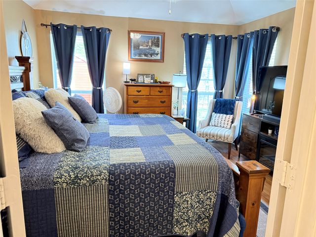 3016 Huntington Court, Waxahachie, TX 75165