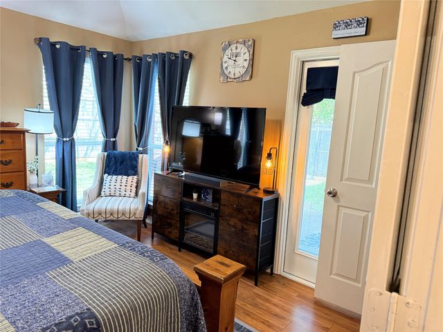 3016 Huntington Court, Waxahachie, TX 75165