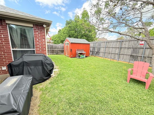 3016 Huntington Court, Waxahachie, TX 75165
