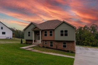 975 Palmyra Road, Clarksville, TN 37040