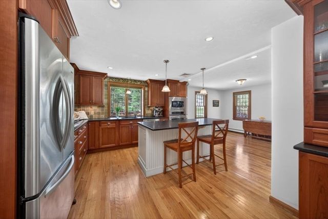 245 North St, Duxbury, MA 02332
