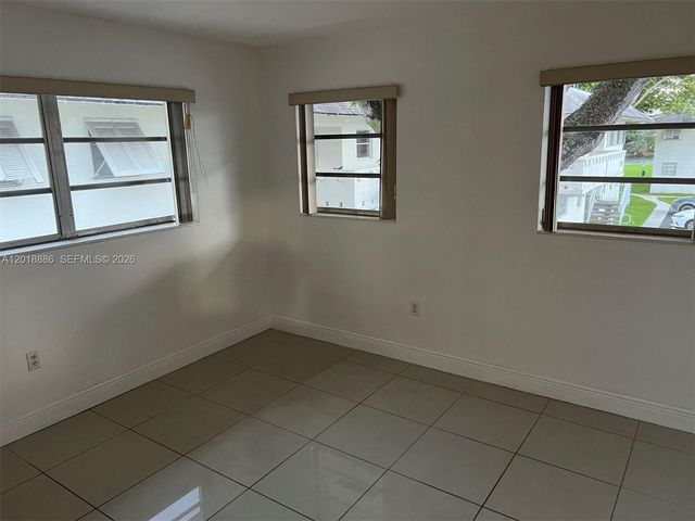 7324 SW 82nd St B210, Miami, FL 33143
