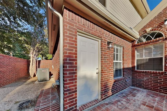 4606 Cashel Spring Drive, Houston, TX 77069