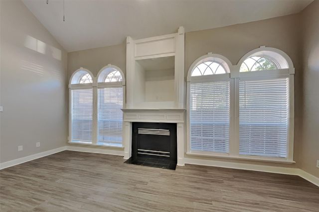 4606 Cashel Spring Drive, Houston, TX 77069