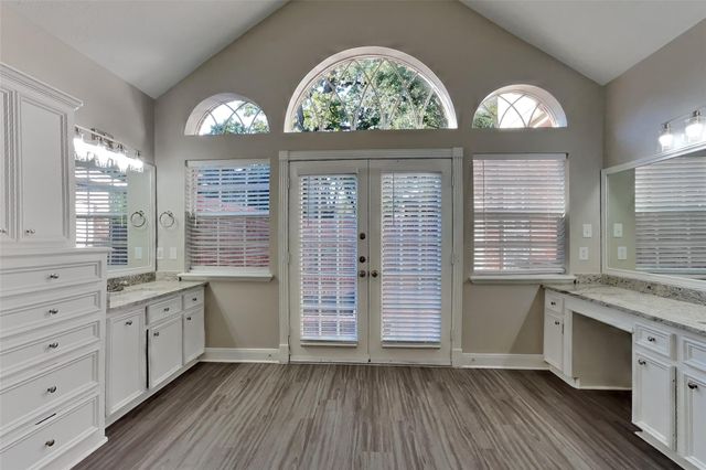 4606 Cashel Spring Drive, Houston, TX 77069