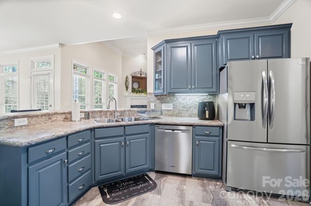 8000 Tottenham Drive, Harrisburg, NC 28075