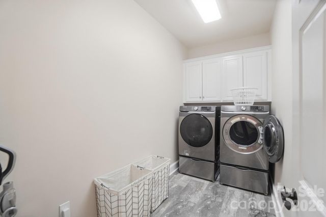 8000 Tottenham Drive, Harrisburg, NC 28075
