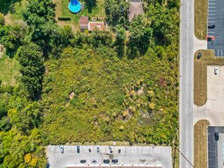 8121 Grant Street, Merrillville, IN 46410