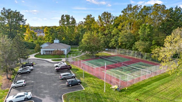 2937 Westbrook Dr Apt 401A, Fort Wayne, IN 46805