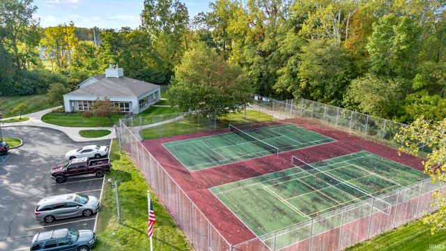 2937 Westbrook Dr Apt 401A, Fort Wayne, IN 46805