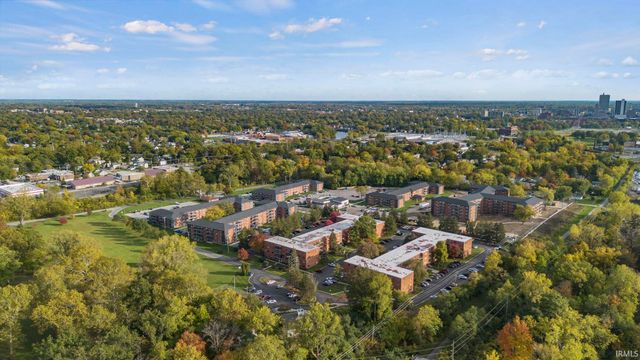 2937 Westbrook Dr Apt 401A, Fort Wayne, IN 46805